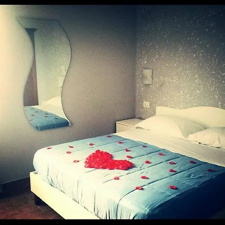 Paradise 3*